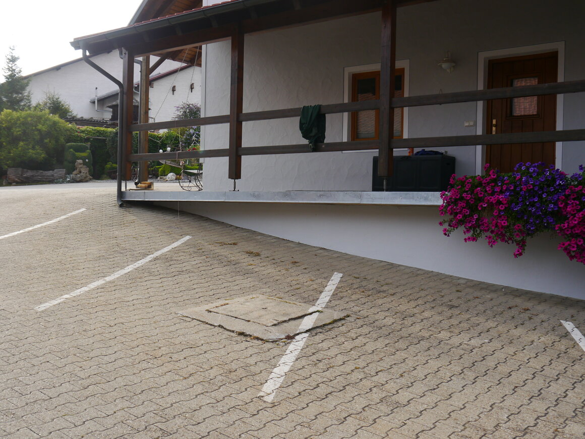 Fahrradstellplätze am Haus